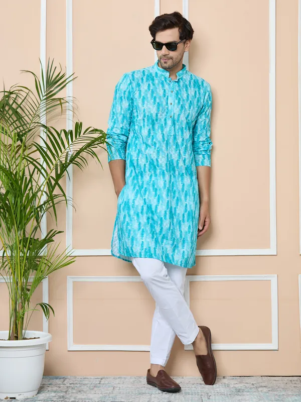 Green_Tie_&_Dye_Printed_&_Embroidered_Cotton_Straight_Kurta_With_Pyjama