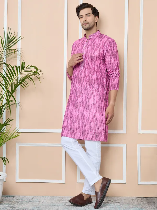Magenta_Tie_&_Dye_Printed_&_Embroidered_Cotton_Straight_Kurta_With_Pyjama