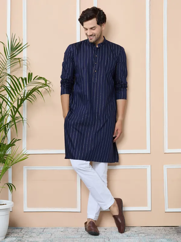 Navy_Thread_Work_Straight_Kurta_With_Pyjama