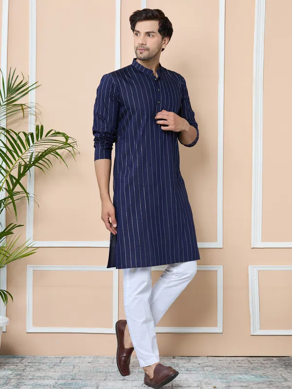 Navy_Thread_Work_Straight_Kurta_With_Pyjama