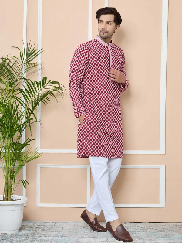 Maroon_Ethnic_Motifs_Embroidered_Mandarin_Collar_Straight_Kurta_with_Pyjama