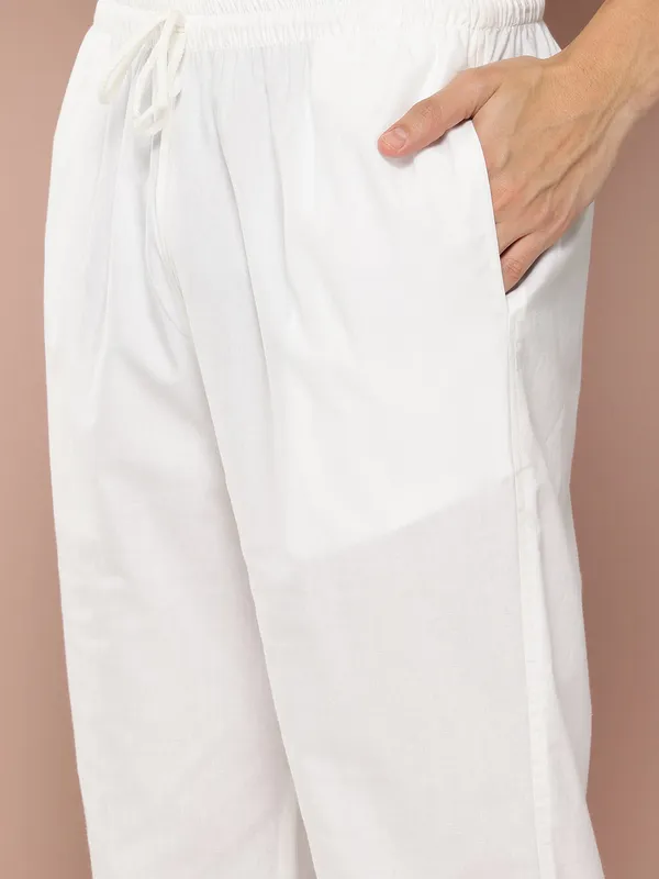 Men's_Pink_Sequin_Embroidered_Rayon_Kurta,_Paired_with_Pyjama
