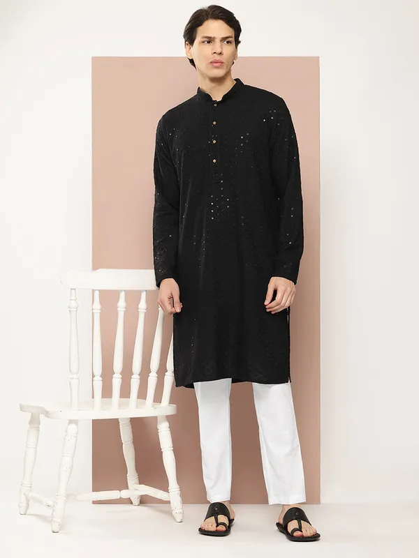 Men's_Black_Embroidered_Sequined_Rayon_Kurta