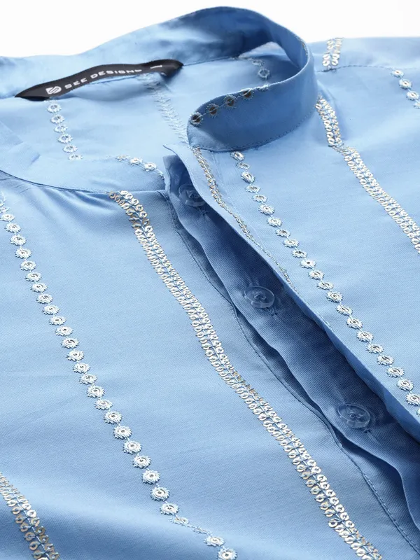 Men's_Blue_Chanderi_Silk_Embroidered_Kurta,_Paired_with_Pyjama