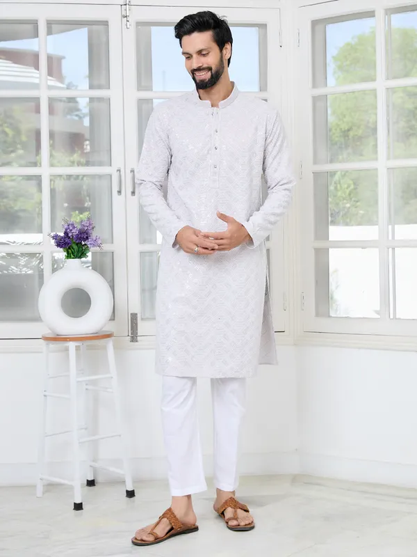 Purple_Geometric_Sequins_Embroidered_Thread_Work_Straight_Kurta_With_Pyjama