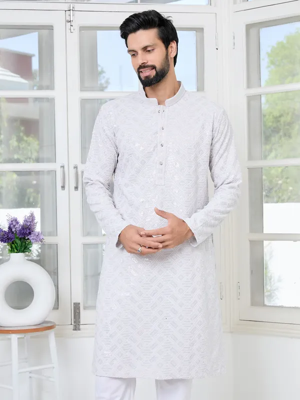Purple_Geometric_Sequins_Embroidered_Thread_Work_Straight_Kurta_With_Pyjama