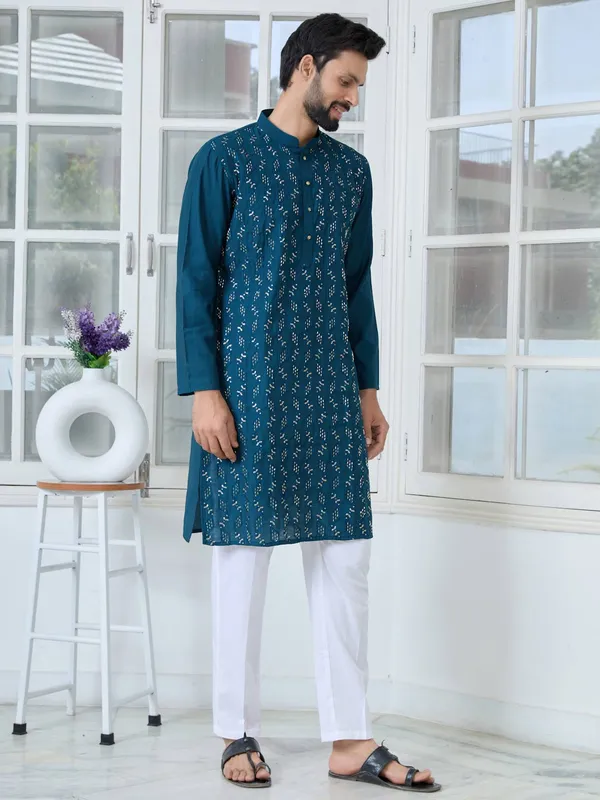 Blue_Ethnic_Motifs_Embroidered_Sequinned_Mandarin_Collar_Straight_Kurta