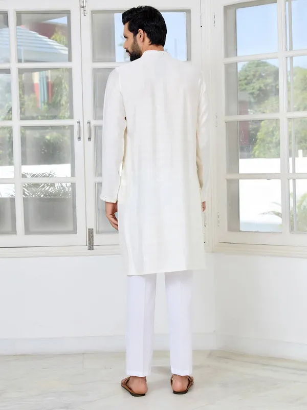 Cream_Sequins_Embroidered_Straight_Kurta