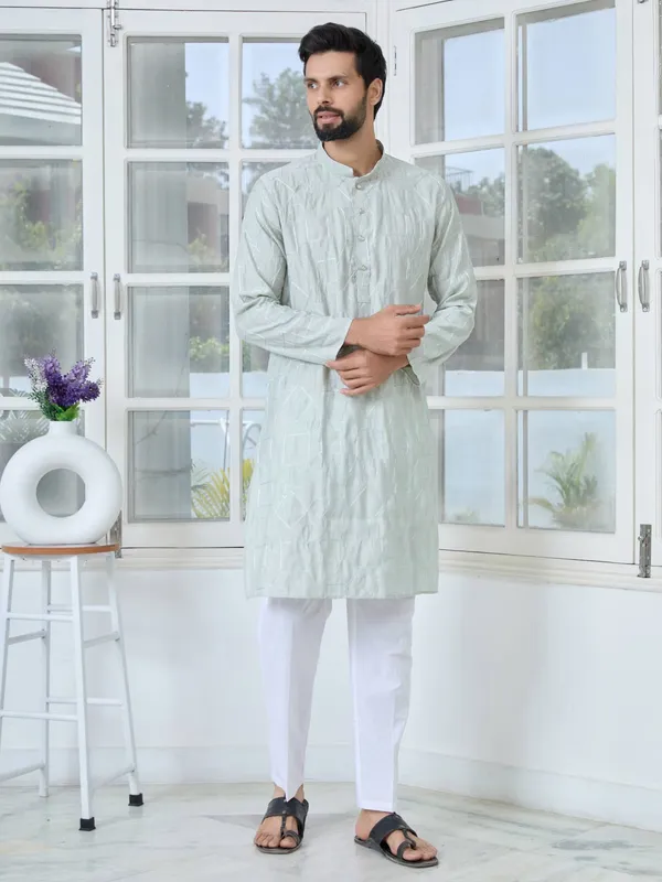 Gray_Geometric_Embroidered_Thread_Work_Mandarin_Collar_Straight_Kurta