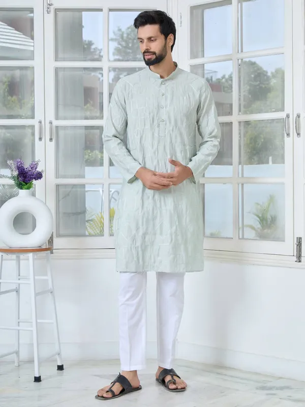 Gray_Geometric_Embroidered_Thread_Work_Mandarin_Collar_Straight_Kurta