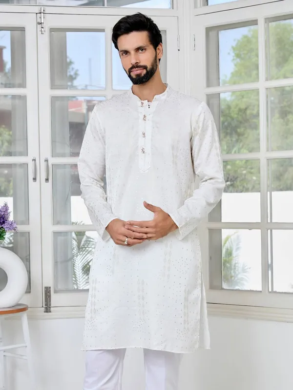 Off-White_Embossed_Printed_and_Foil_Printed_Straight_Kurta