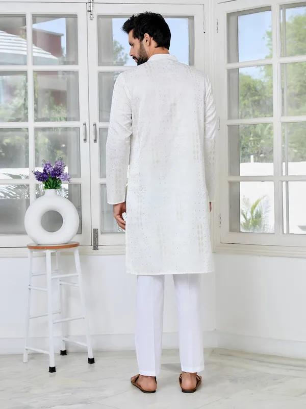 Off-White_Embossed_Printed_and_Foil_Printed_Straight_Kurta