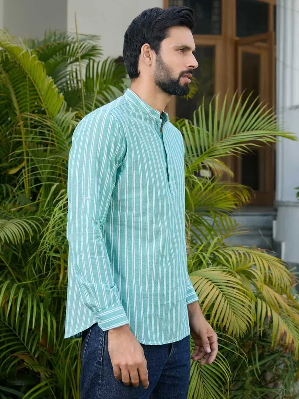 Men_Woven_Green_Striped_Cotton_Short_Kurta