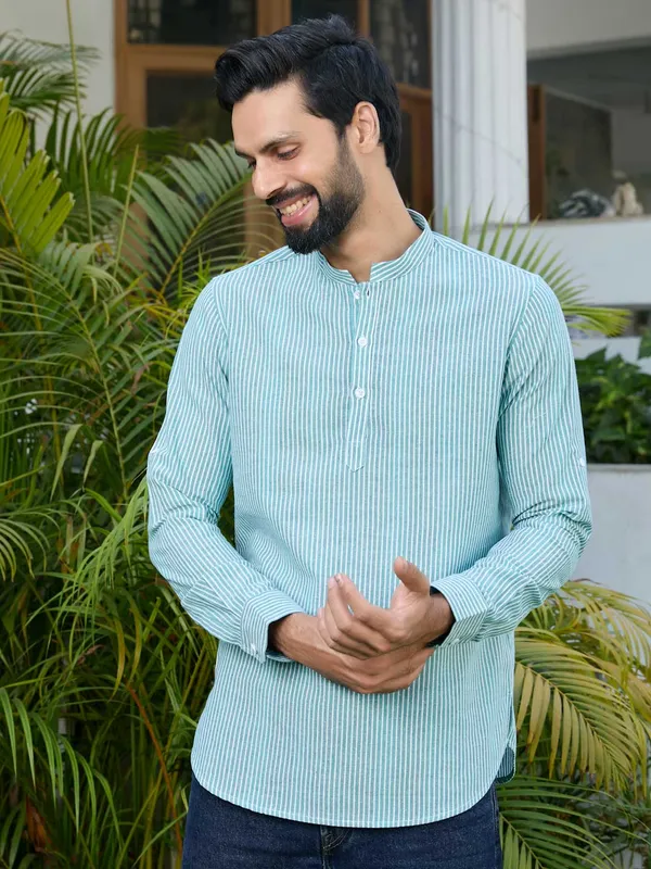 Green_Woven_Striped_Cotton_Short_Kurta
