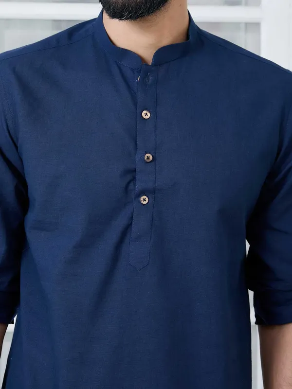 Men_Navy_Pure_Cotton_Slub_Short_Kurta