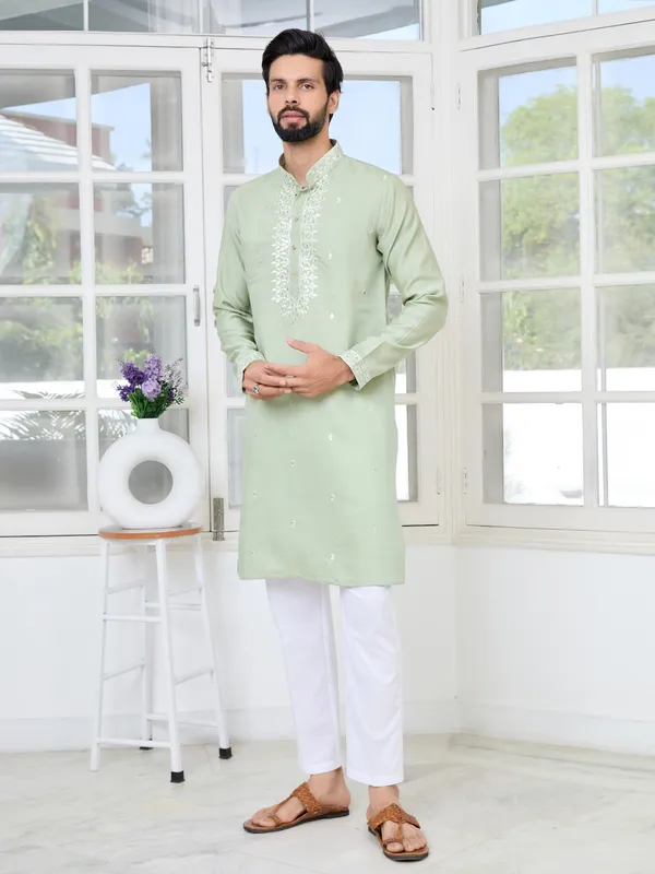 Pastel_Green_Thread_Worked_Chanderi_Straight_Kurta_With_Yoke_Design_Paired_With_Pyjama