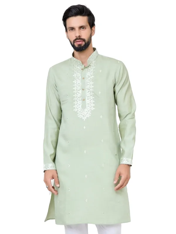 Pastel_Green_Thread_Worked_Chanderi_Straight_Kurta_With_Yoke_Design