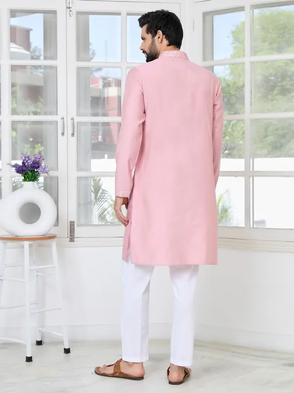 Pastel_Pink_Thread_Worked_Chanderi_Straight_Kurta_With_Yoke_Design_Paired_With_Pyjama