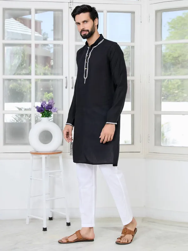 Black_Chanderi_Straight_Kurta_with_Pyjama_with_Yoke_Design