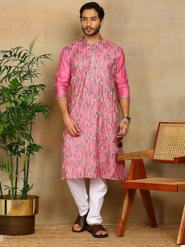 Pink_Thread_Embroidered_Viscose_Straight_Kurta_With_Pyjama