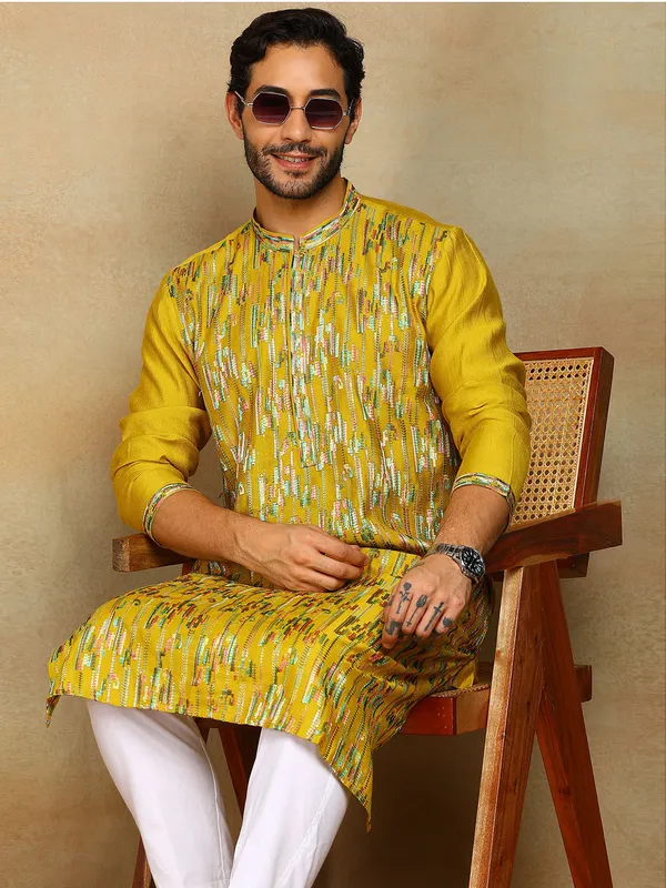 Mustard_Thread_Embroidered_Viscose_Straight_Kurta_With_Pyjama
