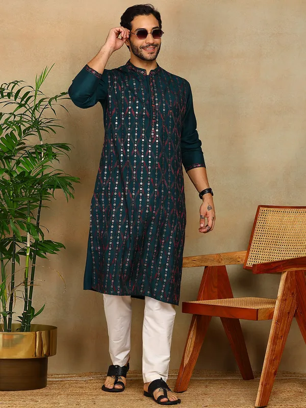 Teal_Thread_Embroidered_Viscose_Straight_Kurta_With_Pyjama