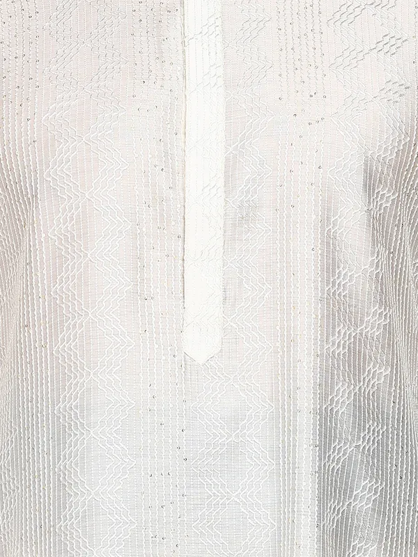 Off-White_Thread_Embroidered_Viscose_Straight_Kurta_With_Pyjama