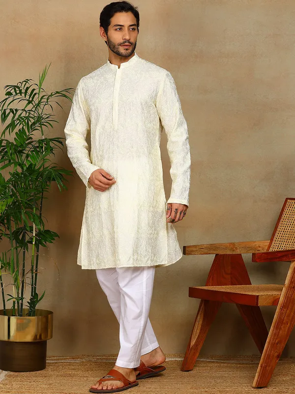 Cream_Thread_Embroidered_Viscose_Straight_Kurta_With_Pyjama
