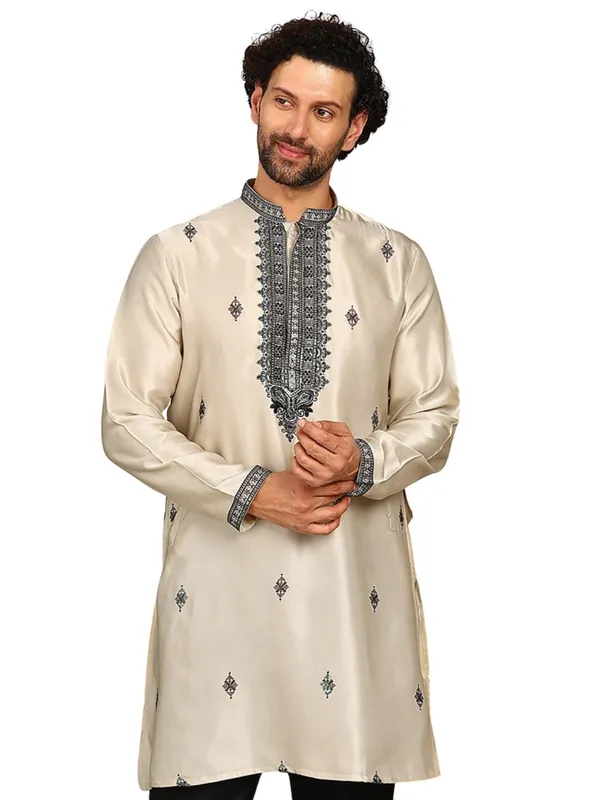 Men_Beige-Black_Embroidered_Straight_Kurta