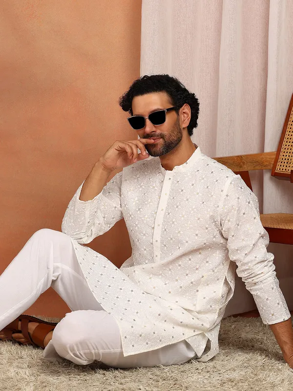 White_Sequin_Embroidered_Straight_Kurta_With_Pyjama