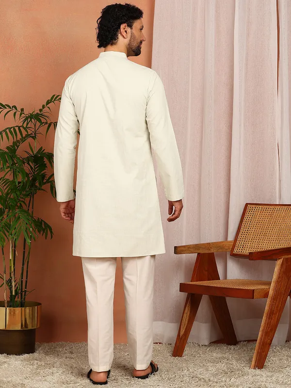 Cream_Woven_Straight_Kurta_With_Pyjama