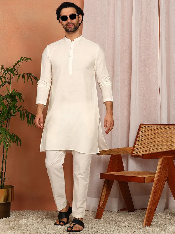 Off-White_Cotton_Straight_Kurta_With_Pyjama