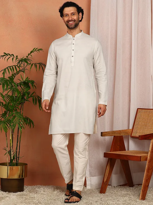 Cream_Cotton_Straight_Kurta_With_Pyjama
