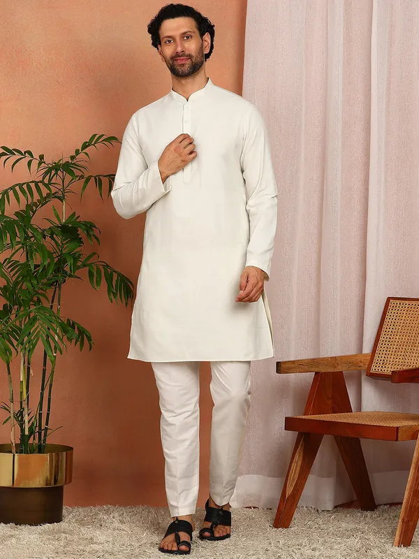 Men'S_Cream_Straight_Kurta_With_Pyjama