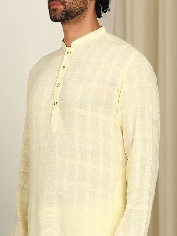 Cream_Thread_Worked_Cotton_Straight_Kurta_With_Pyjama