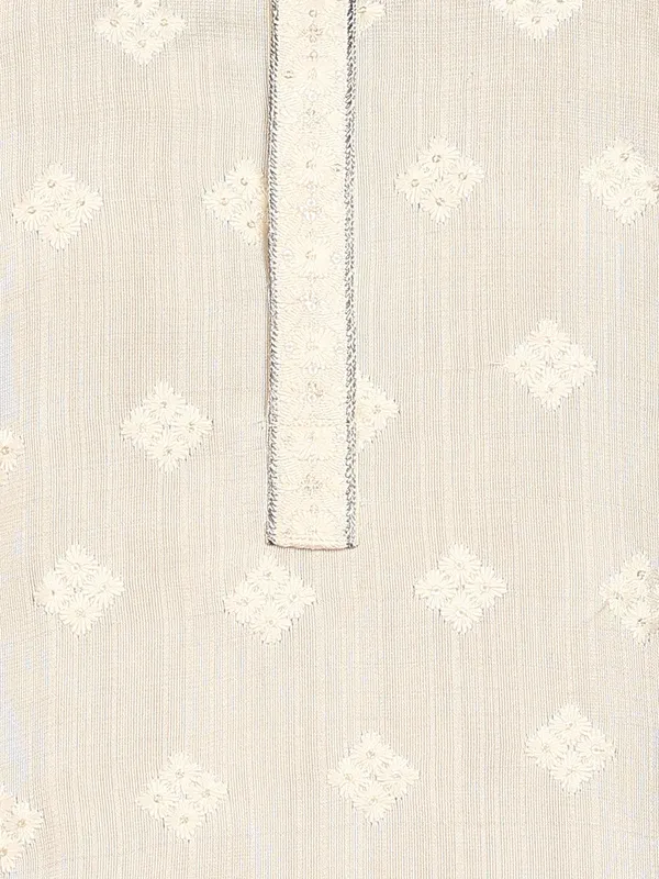 Off-White_Embroidered_Straight_Kurta_With_Pyjama
