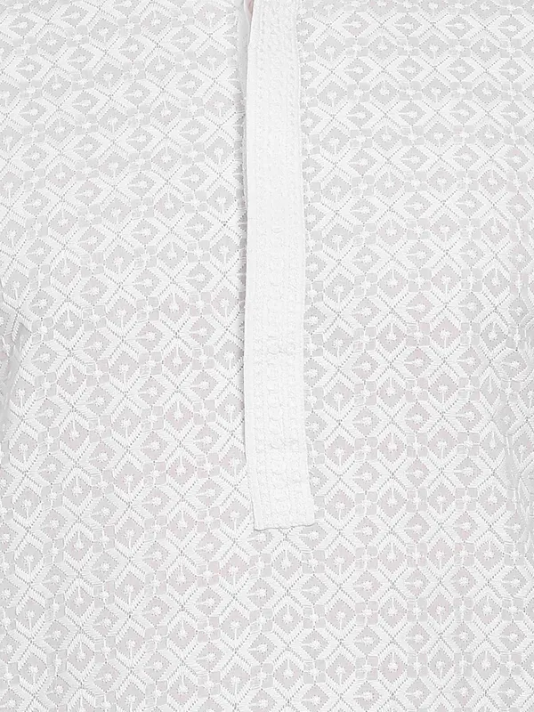 Men_White_Chikankari_Embroidered_Straight_Kurta_with_Salwar