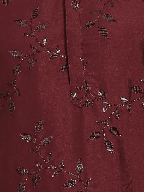 Men_Maroon_Sequins_Leaf_Straight_Kurta_With_Pyjama