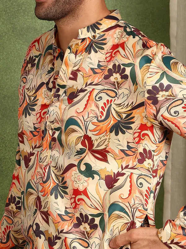Men_Beige_Floral_Printed_Floral_Chanderi_Silk_Kurta