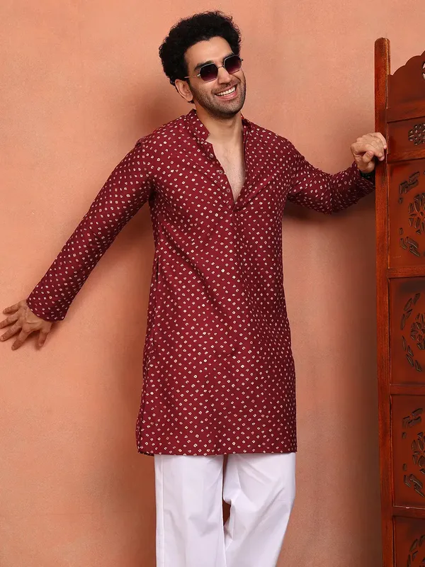 Men_Bandhani_Printed_Chanderi_Silk_Kurta