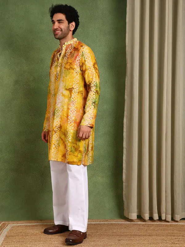 Men_Mustard_Chanderi_Silk_Straight_Printed_Kurta_With_Pyjama