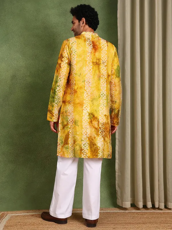 Mustard_Chanderi_Silk_Straight_Printed_Kurta