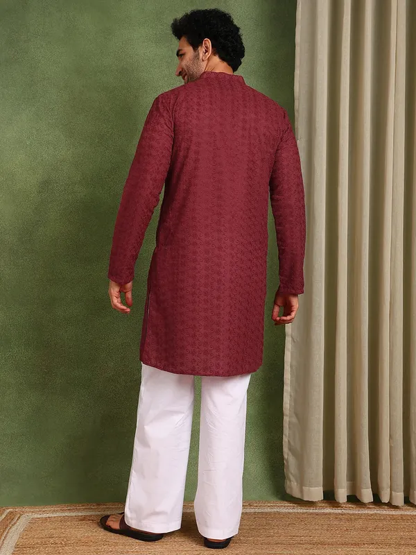 Men_Maroon_Embroidered_Cotton_Straight_Kurta