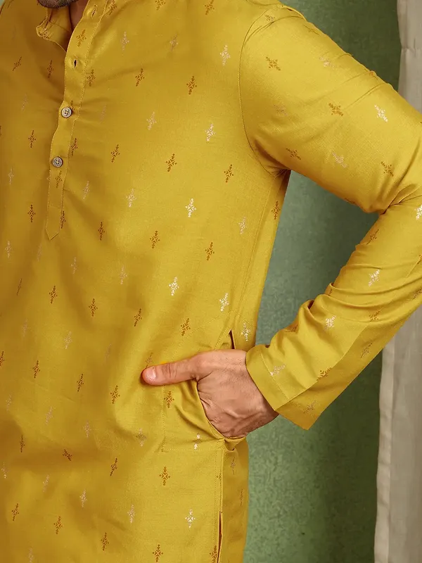 Men_Mustard_Cotton_Silk_Straight_Kurta