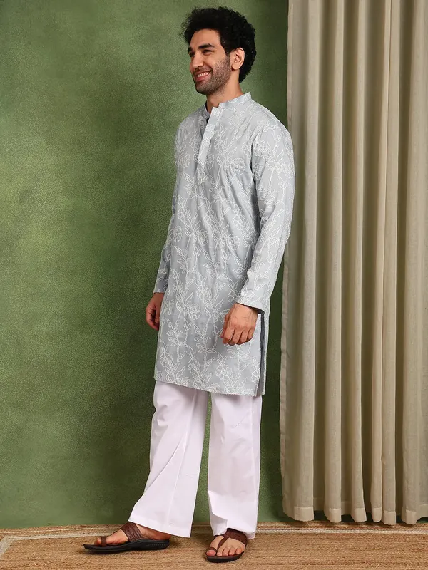 Men_Grey_Cotton_Silk_Embroidered_Straight_Kurta_With_Pyjama