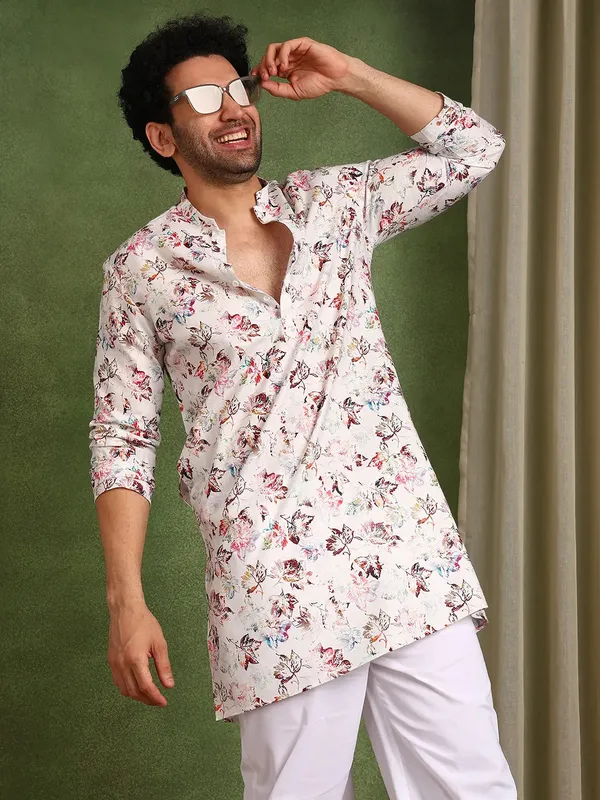 Men_Off-White_Cotton_Straight_Kurta