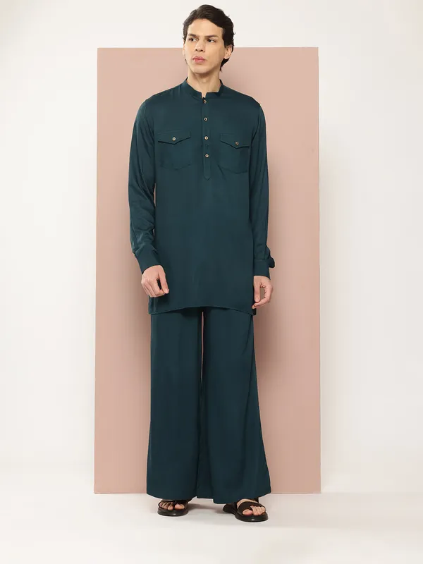 Men_Green_Rayon_Solid_Pathani_Sets