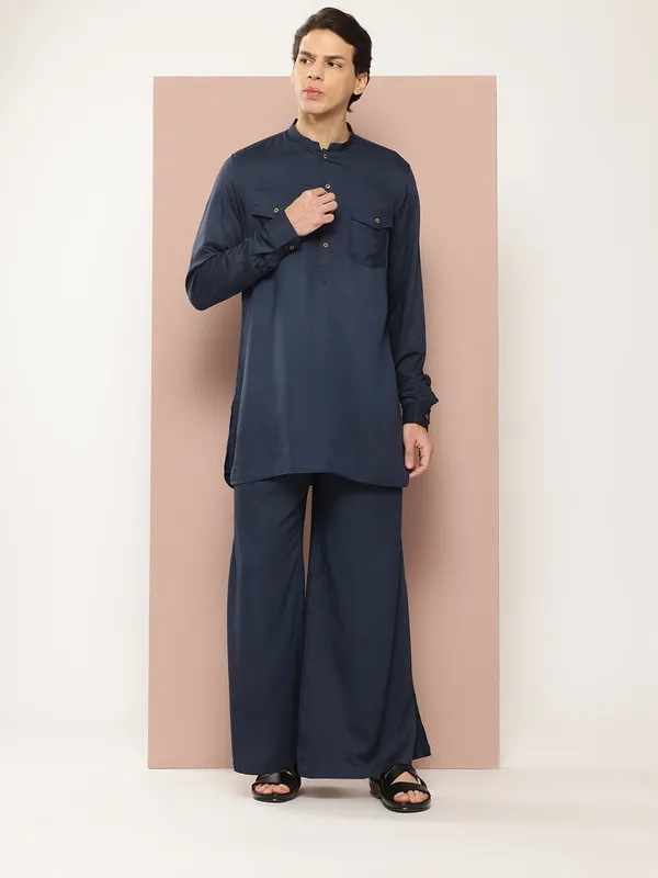 Men_Blue_Rayon_Solid_Pathani_Sets