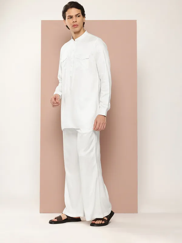 Men_White_Rayon_Solid_Pathani_Sets