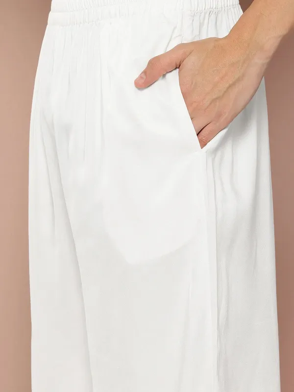 Men's_White_Rayon_Solid_Pathani_Set